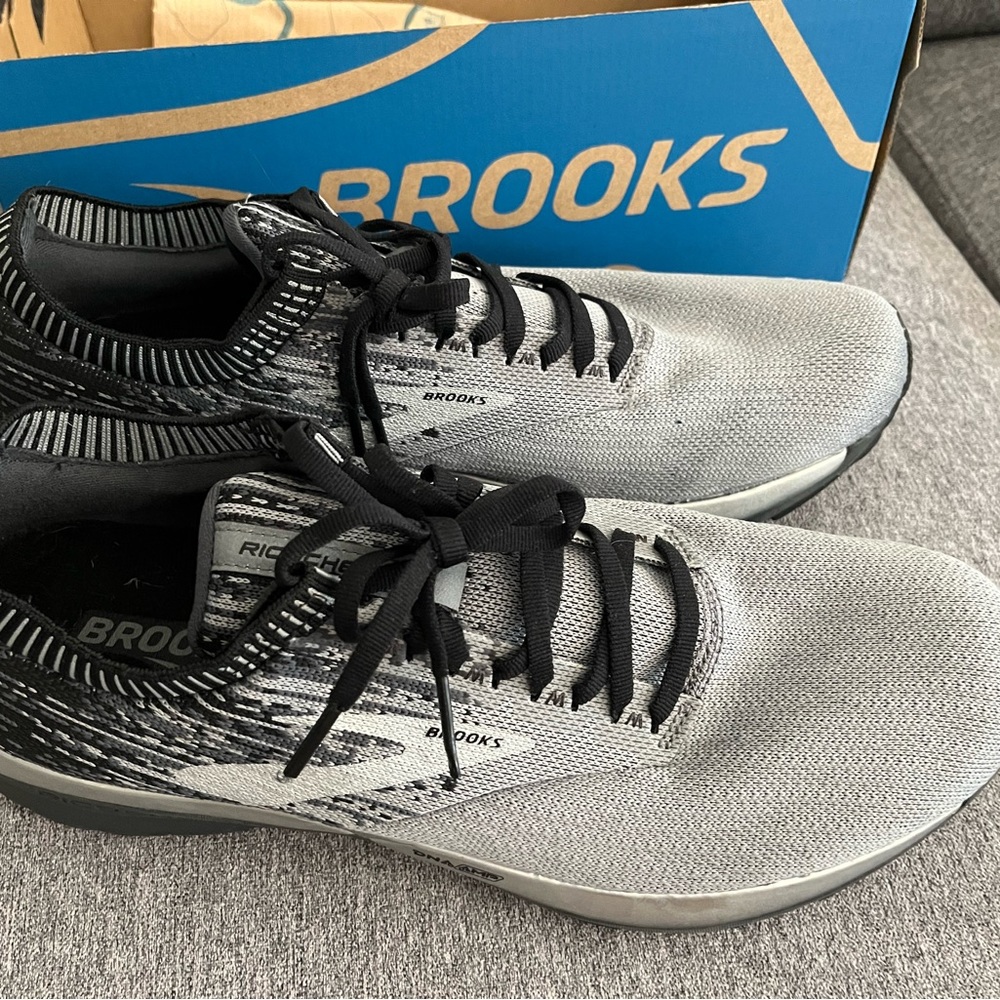 Brooks Richocet Running Shoes